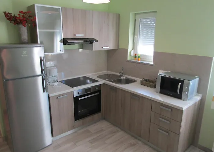 Daire Morozin Krk Town